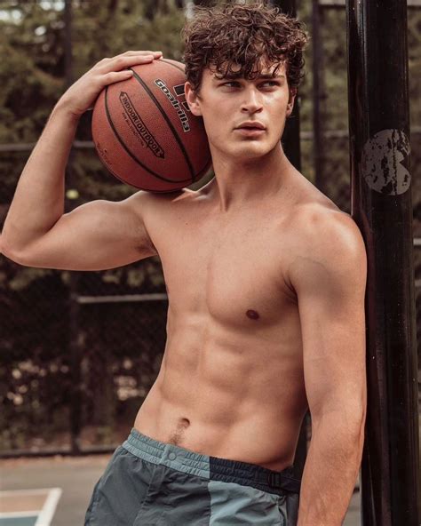 WE LOVE HOT GUYS Billy
