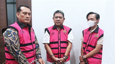 Tim Tabur Kejati Bengkulu Dan Kejagung Tangkap Tersangka Perintangan