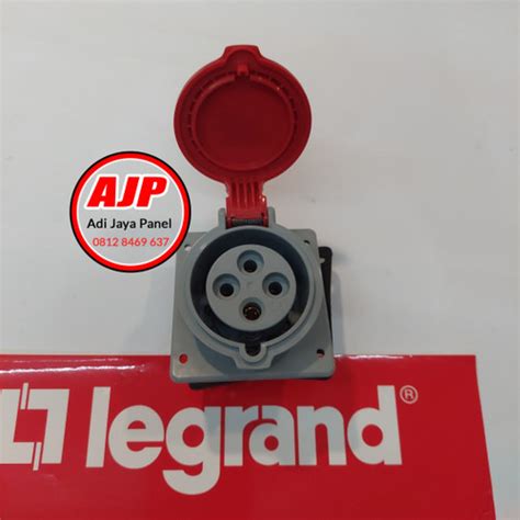 Jual Female Panel Mounting Legrand 16a 3p 4pin Ip44 Kode 555188