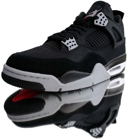 Air Jordan 4