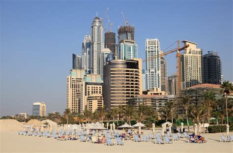 Beach at Dubai Jumeirah Resort Editorial Photo - Image of dubai ...