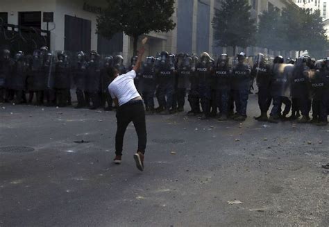 Renuncia El Primer Ministro De Líbano Tras Protestas Por Explosión En