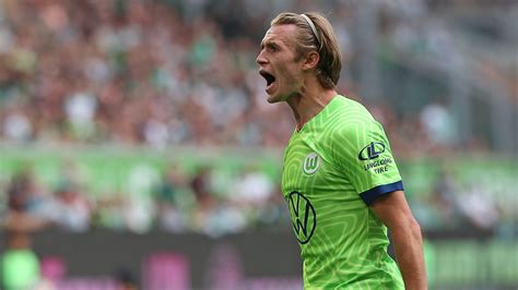 patrick wimmer    wolfsburg winger drawing comparisons