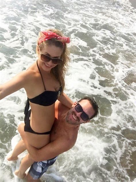 Hot Sexy Ingrid Martz Bikini Pics