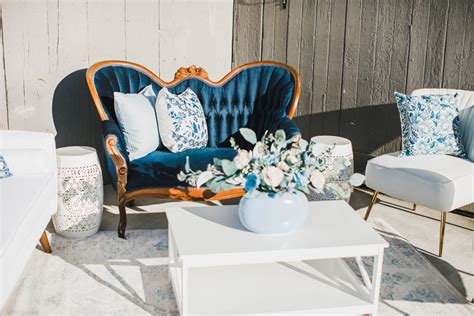 Lounge, Sofa and Loveseat Rentals - A to Z Event Rentals, LLC.