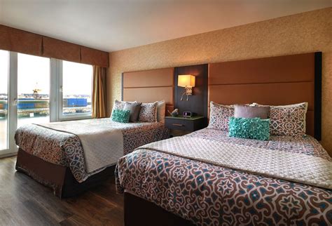 Lonsdale Quay Hotel North Vancouver, British Columbia, CA ...