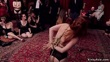 Master anal baise des esclaves aux gros seins à la fête XVIDEOS