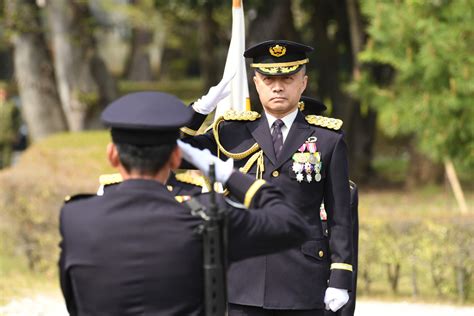 陸上自衛隊 東部方面隊 On Twitter 東部方面隊 は3月31日、 朝霞駐屯地 において、第43代東部方面総監 冨樫勇一陸将の着任行事を行いました。 東部方面隊ホームページ