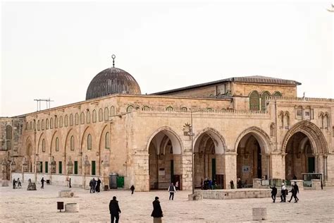 Mengetahui Sejarah Masjid Al Aqsa Kiblat Pertama Umat Muslim Yang