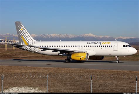 EC MES Vueling Airbus A320 232 WL Photo By Mario Ferioli ID 1052664