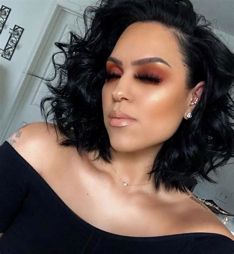 Макияж с бежевой помадой Nude потрясающих идей с главным трендом этого года