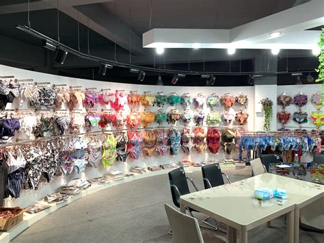 New Design Xxxx Sexy Girl Bikini Custom Logo Wrap Sexy Dress Beach Coats Print Cover Ups