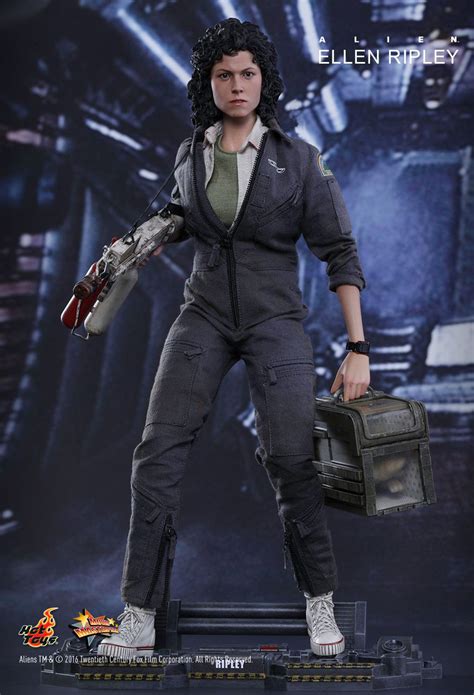 Hot Toys Ellen Ripley Sixth Scale Figure Hot Toys Uk