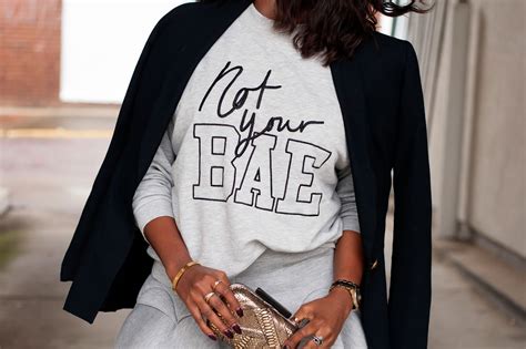 Call Babe What Does It Mean When A Guy Calls You Babe