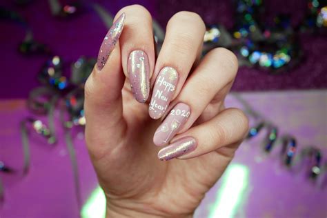 Paznokcie Nude Z Brokatem Na Nowy Rok I Podsumowanie Roku Malinaila Pl