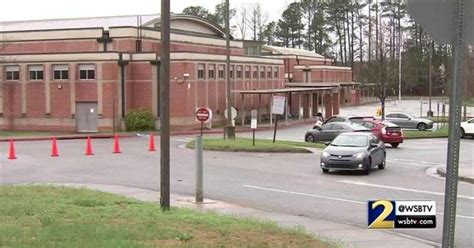 Officials Georgia PE Teacher Resigns After Accidentally Showing Porn In Class