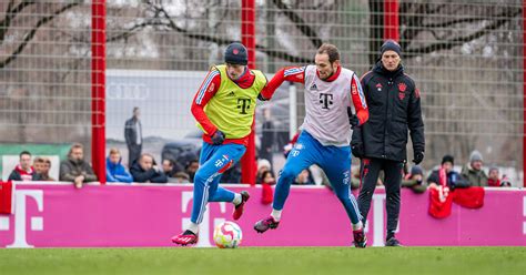 Galerie Ffentliches Training Nach Frankfurt Spiel Fc Bayern