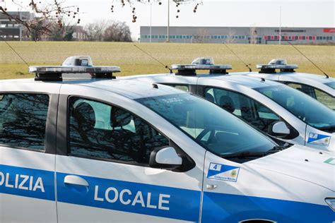 Polizia Locale Allestimento Esterno Medio Celiani Allestimento Veicoli