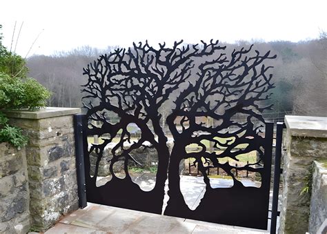 Unique laser cut entrance gate metal art tree design driveway gate made