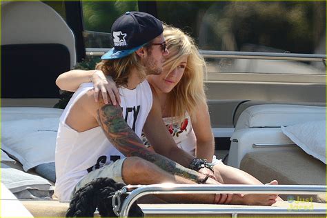 Ellie Goulding Flaunts Bikini Bod While Cozying Up To Dougie Poytner In Ibiza Photo 703753