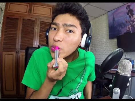 SOY GAY FERNANFLOO RETO SI TE RIES PIERDES YouTube