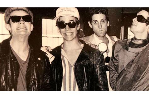 Muere Jack Sherman ex guitarrista de Red Hot Chili Peppers a los años Noticias Agencia