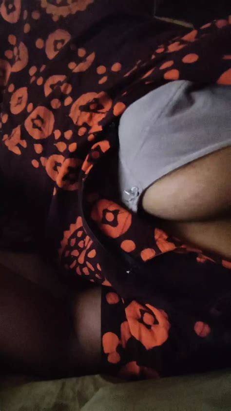 Desi Bhabi Showing To Neighbour Free Hd Porn Xhamster