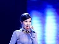 Naked Dong Nhi In The Viet Nam Personal Show