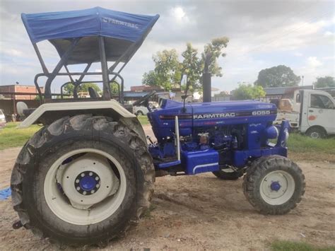 Old Farmtrac Powermaxx Tractor Model In Gorakhpur Uttar