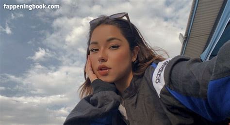 ValeMadrigal Mdpau Nude OnlyFans Leaks Fappening FappeningBook