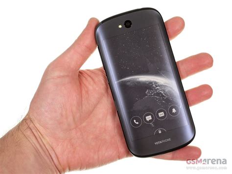 Yota YotaPhone 2 pictures, official photos