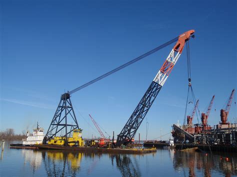 Derrick Barge Crane