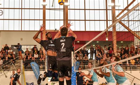 Volley Ball Ligue B Royan Steve Boyomo Est Le Massif Central Des