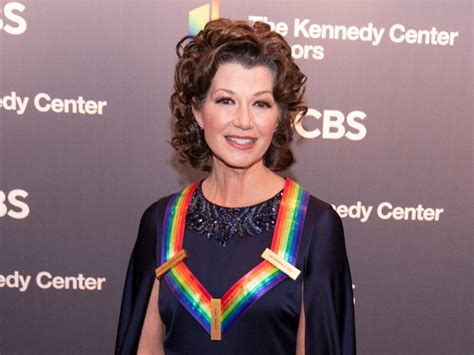 Christian Singer Amy Grant To Host Niece S Gay Wedding