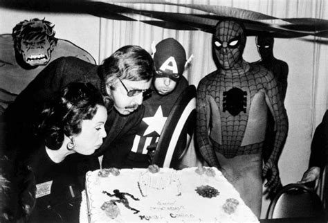 Stan Lee Early Life - Career Peak - Awards - Achievements - Net Worth