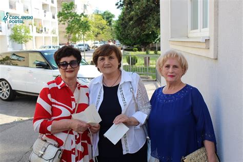 FOTO Zlatna obljetnica Maturanti gimnazije iz Čapljine obilježili godina mature