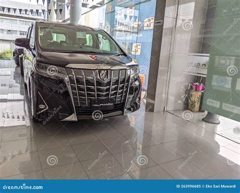 The Toyota Alphard Is One Of The Car Models Being Sold By The Nasmoco