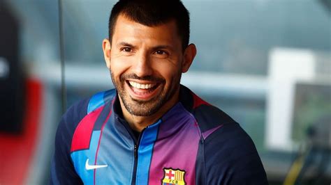 El Kun Agüero podría ser titular en el Barcelona