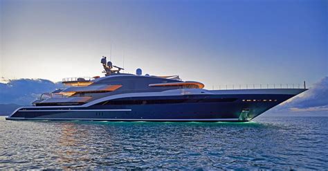 setting sail   worlds  expensive boats  gentlemans
