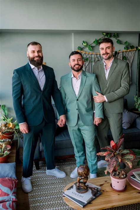 71 Impresionantes Fotografías De Una Boda Gay Poliamorosa En Brasil