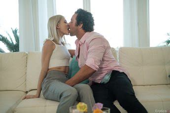 Lusty Hottie Jessie Saint Having Passionate Fuck Photos