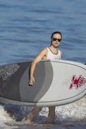 Olivia Wilde Goes Paddleboarding In A Bikini Hawaii December Celebmafia