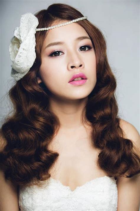 Điểm danh hot girl Việt Nam xinh đẹp xưa và nay