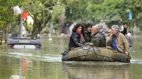 Inundaciones En Italia Causan Al Menos 13 Muertes Y Daños Millonarios