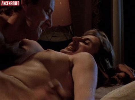 Sylvie Legault nude pics página 1