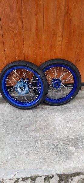 Jual Roda Set Crf Semi Cacing Rim Velk Rossi Biru Di Lapak