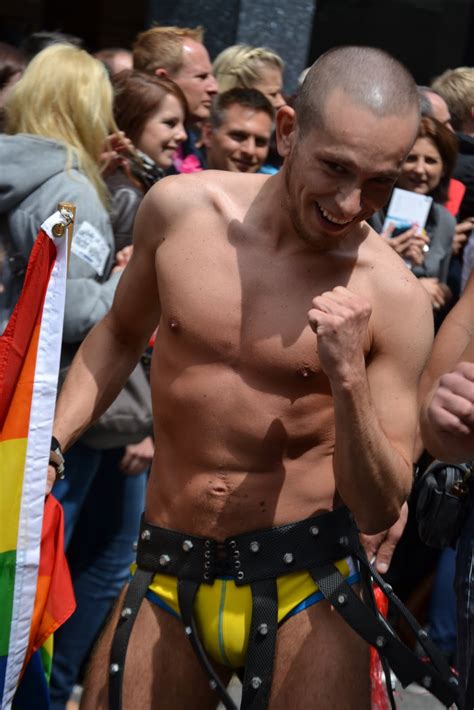 Cuadernos de Colonia Día del orgullo gay en Colonia