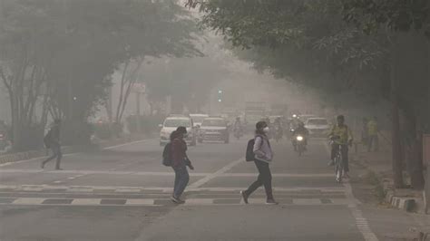 Air Pollution Aqi Deteriorates To Severe Plus Category Delhi