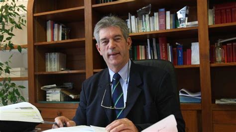 Nozze Gay Primo Sindaco Obiettore Si Rifiuta Di Unire In Matrimonio Due Uomini