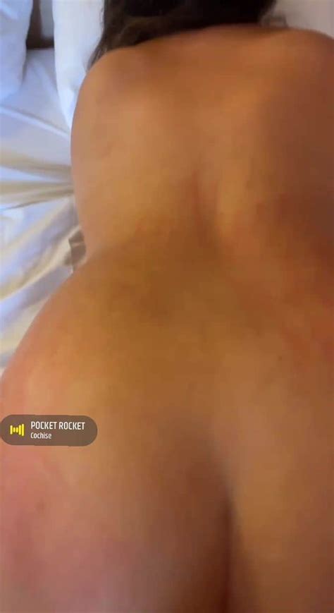 Ma Chienne Marocaine Balance Ta Nude